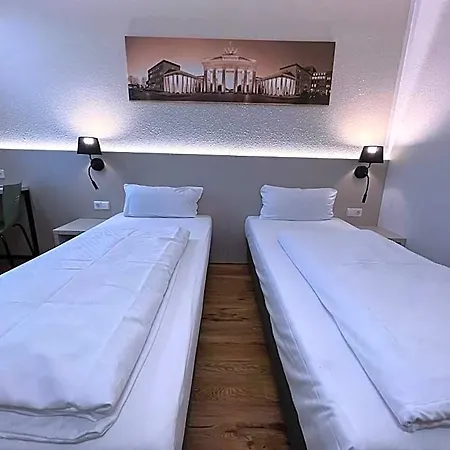 Plaza Berlin Sued 3*