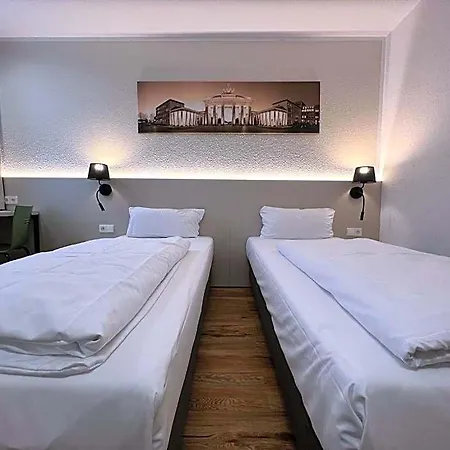 Plaza Berlin Sued 3*