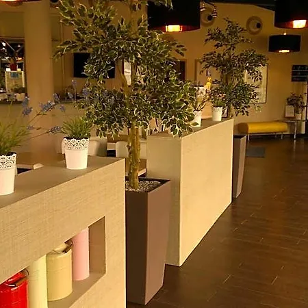 Отель Plaza Berlin Sued Людвигсфельде