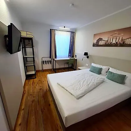 Отель Plaza Berlin Sued 3*