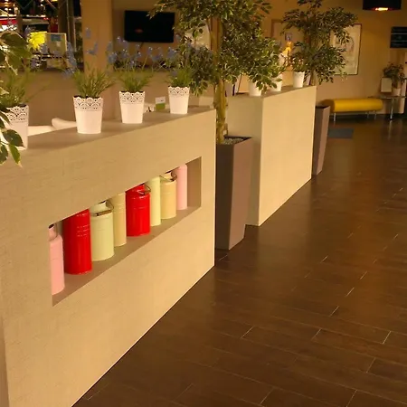 柏林南部路德维希斯菲尔德广场酒店