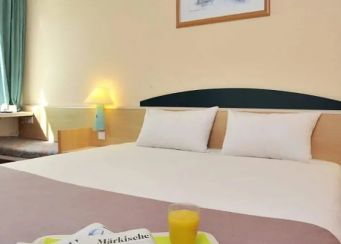 Plaza Berlin Sued Hotell 3*