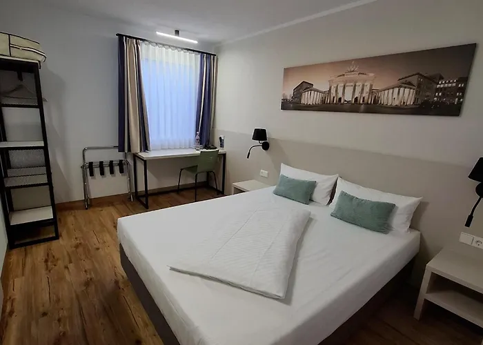 Hotel Plaza Berlin Sued 3*